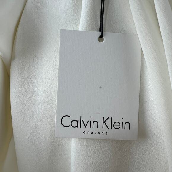 CALVIN KLEIN Cream Bell Sleeve Button Accent Knee Length Sheath Dress Size 2 NEW - Picture 10 of 12